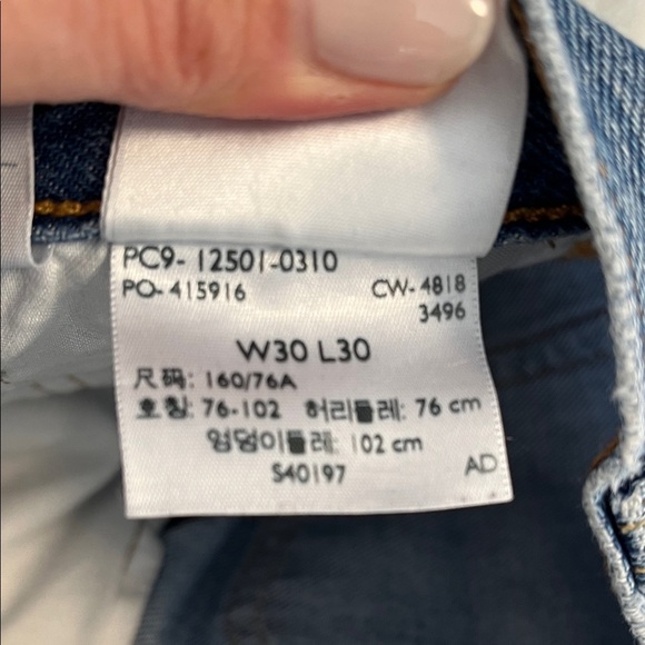 Levi's Vintage 501 Women's Boot Cut Denim Jeans in Blue, Size 30 - Picture 9 of 11